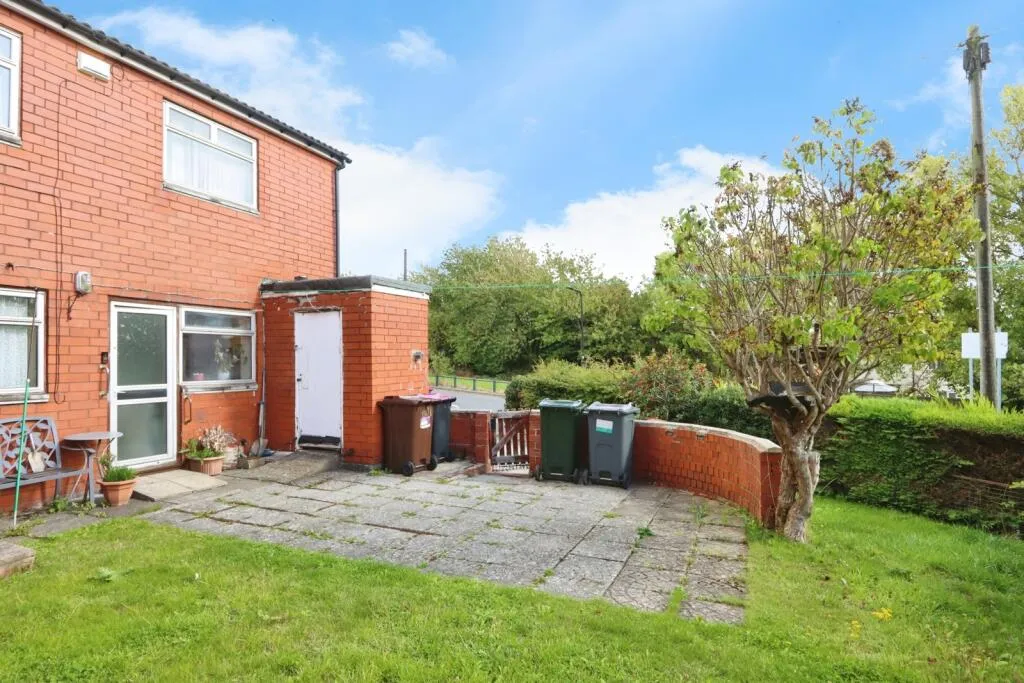 4 bed Terraced
