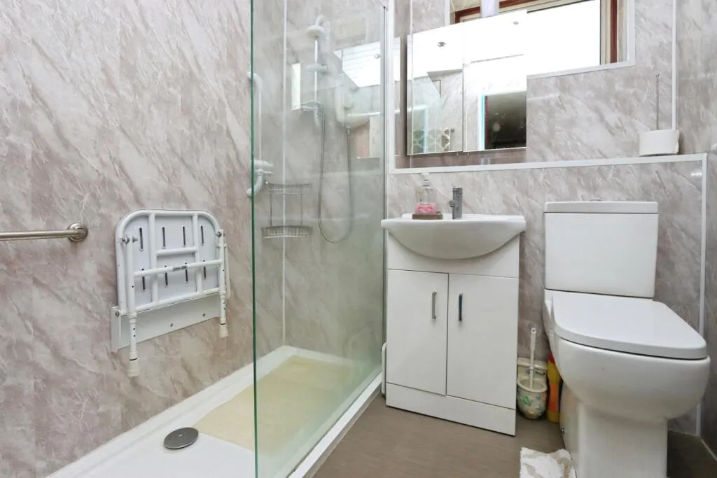4 bed Terraced