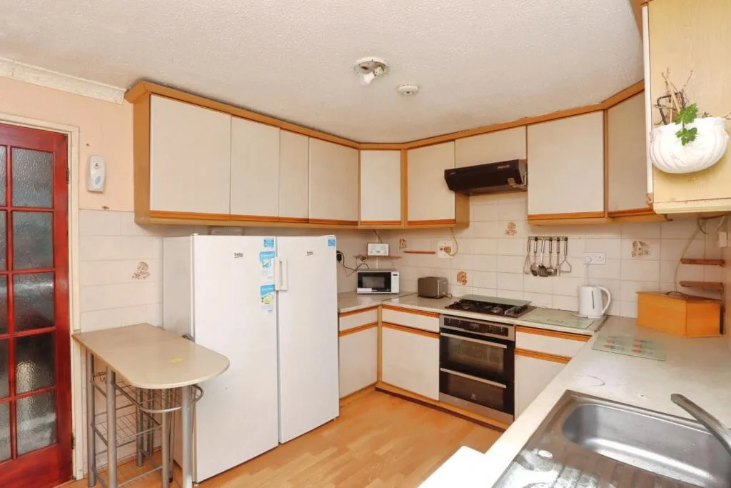 4 bed Terraced