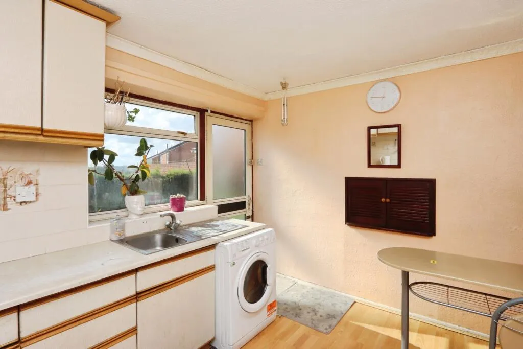 4 bed Terraced