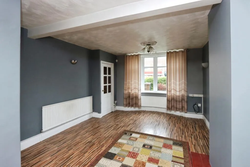 3 bed Semi-Detached