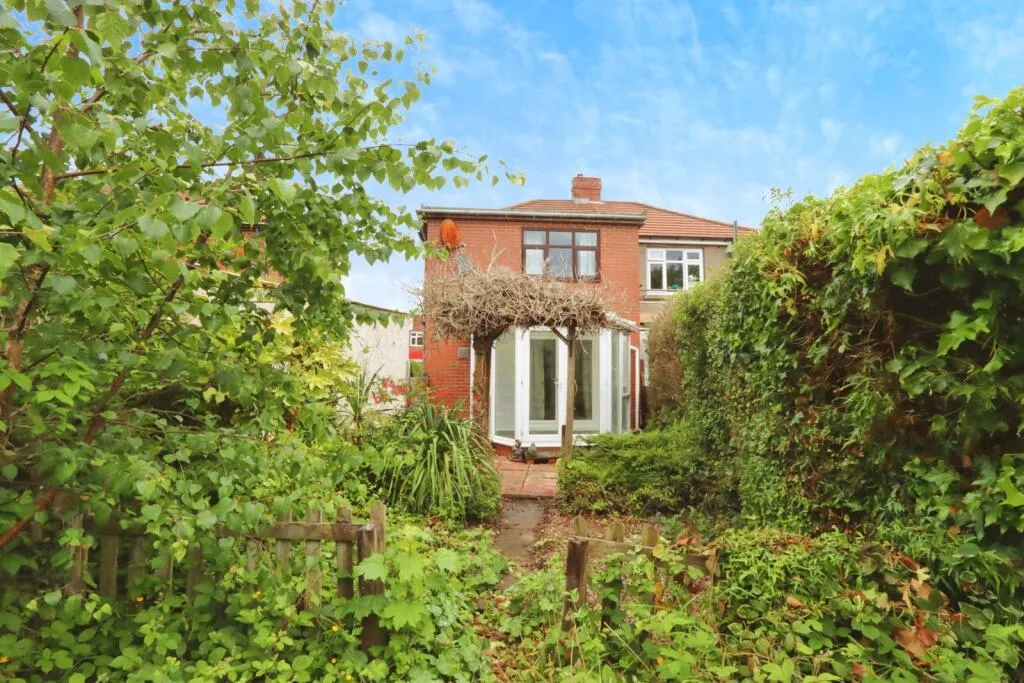 3 bed Semi-Detached