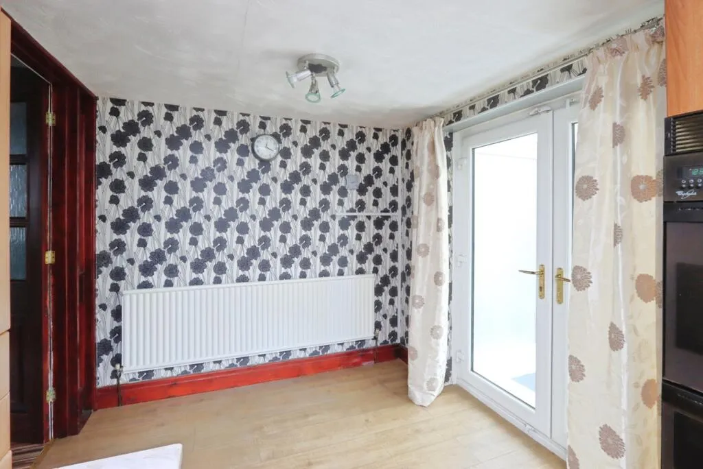 3 bed Semi-Detached