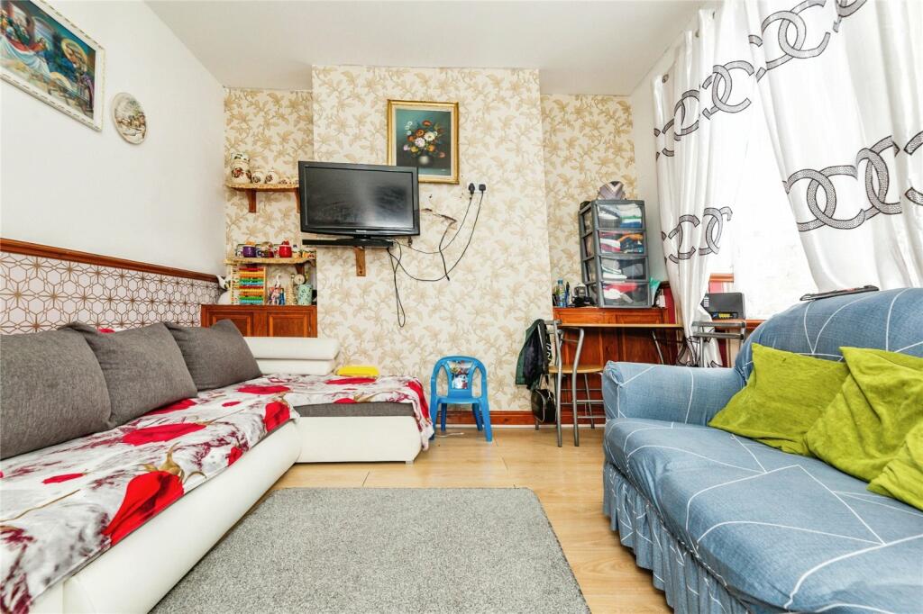 3 bed Terraced