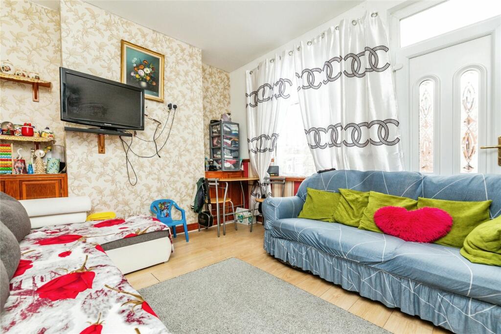 3 bed Terraced