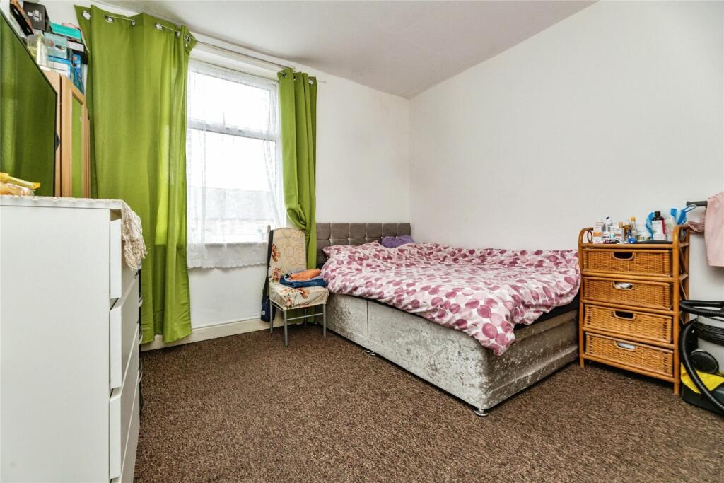 3 bed Terraced