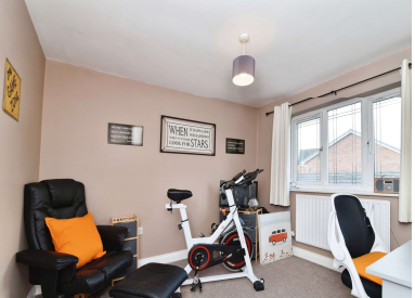 4 bed Detached