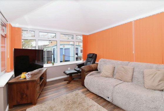 4 bed Detached