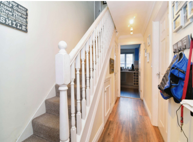 4 bed Detached