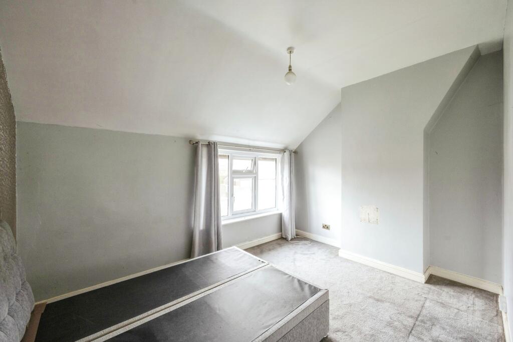 3 bed Terraced