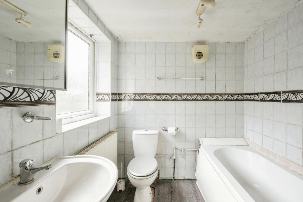 3 bed Terraced