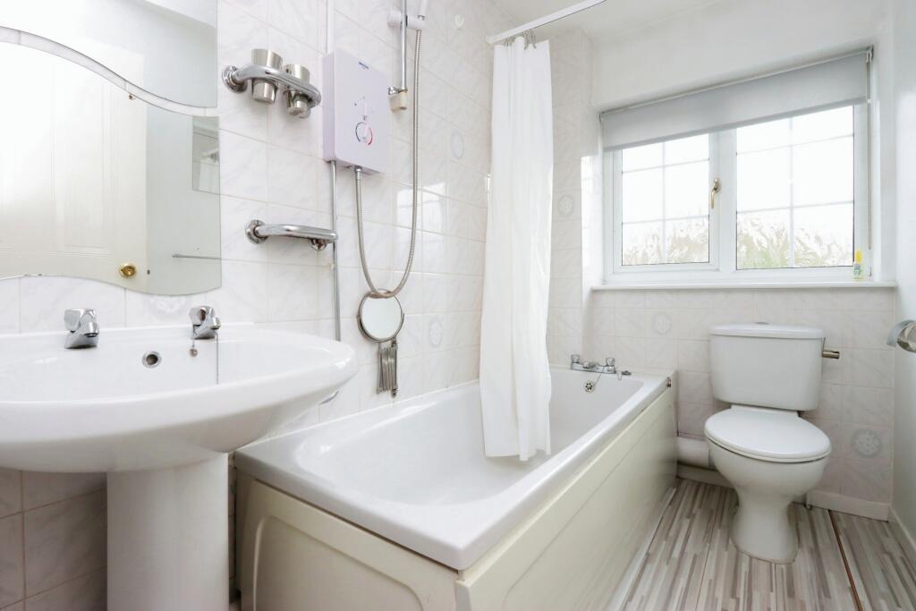 2 bed Town House