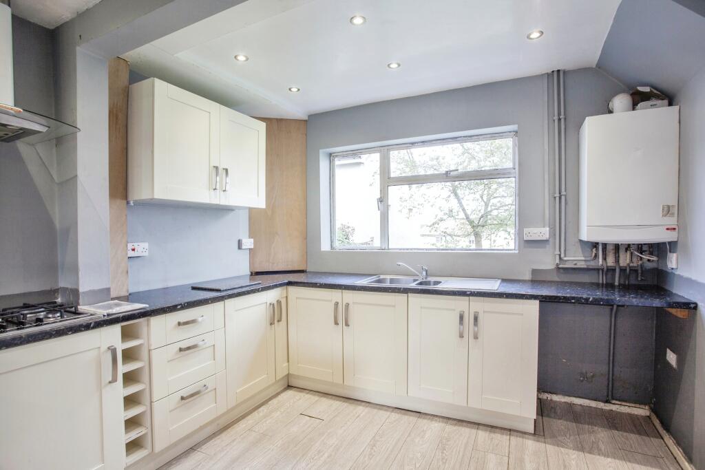 3 bed Semi-Detached