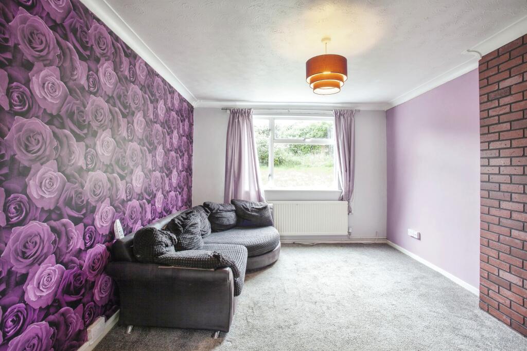3 bed Semi-Detached
