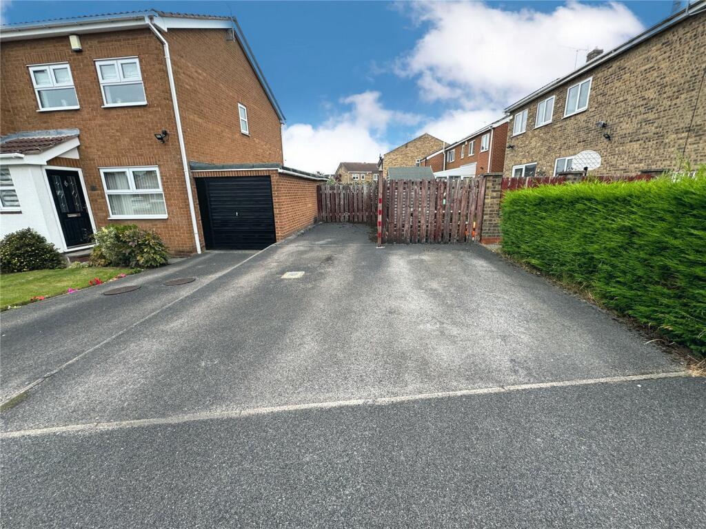 2 bed Town House