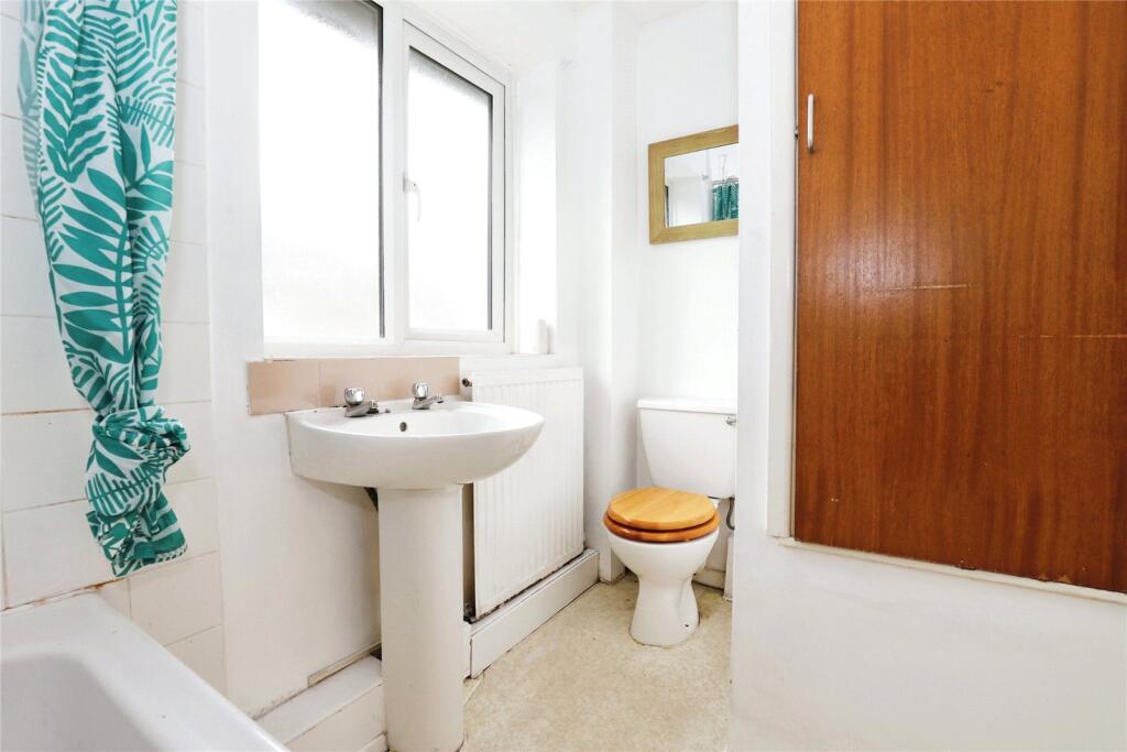 3 bed Semi-Detached