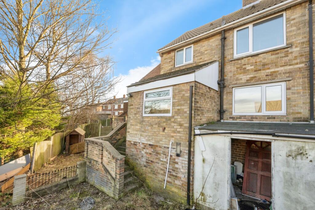 2 bed Semi-Detached