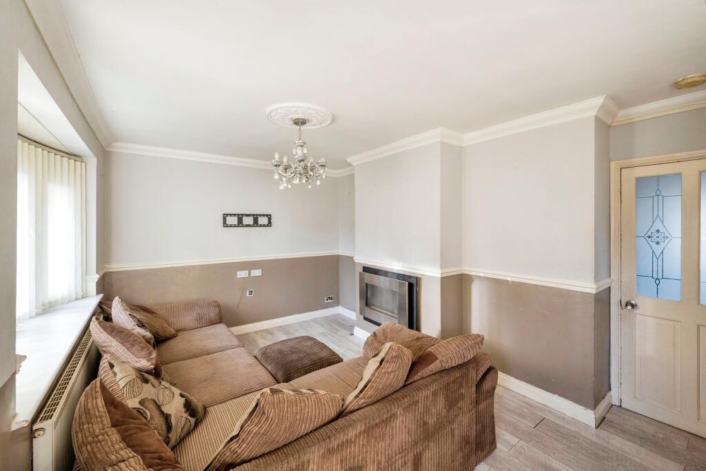 2 bed Semi-Detached