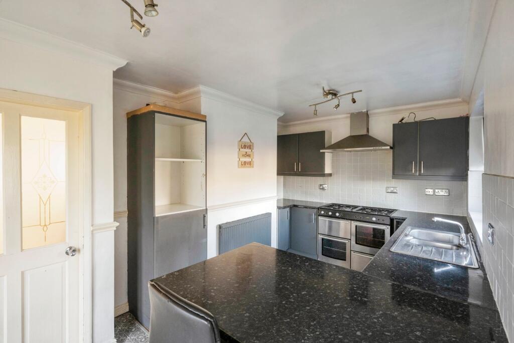 2 bed Semi-Detached