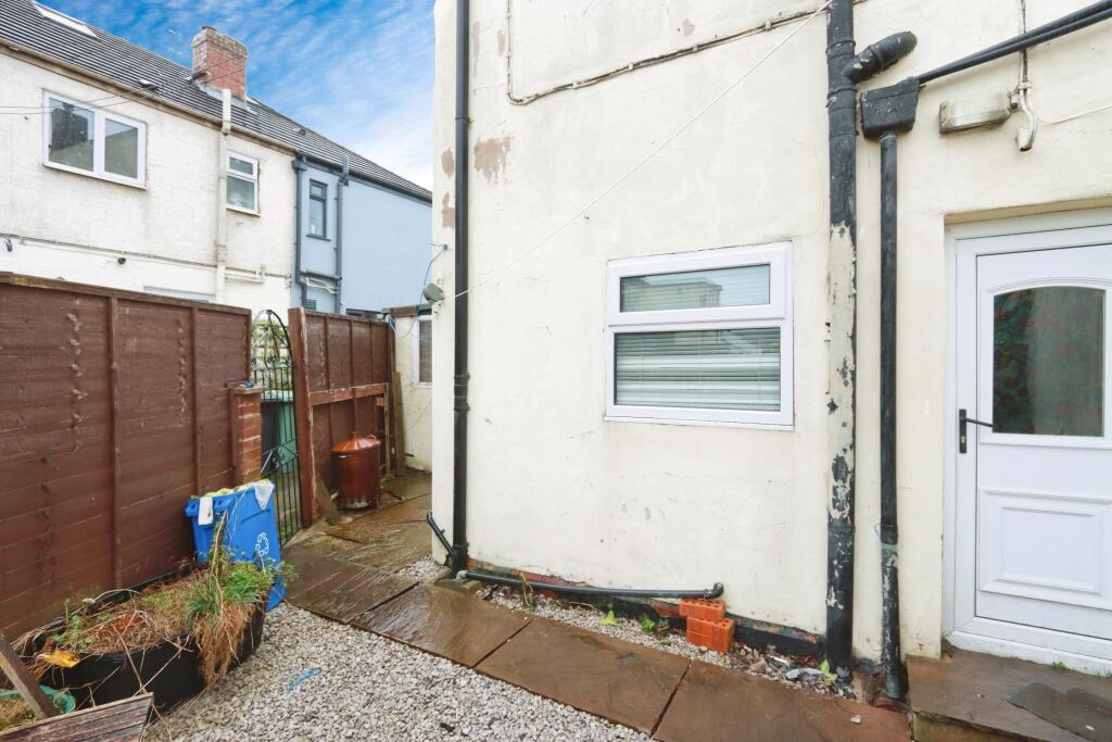 2 bed End of Terrace