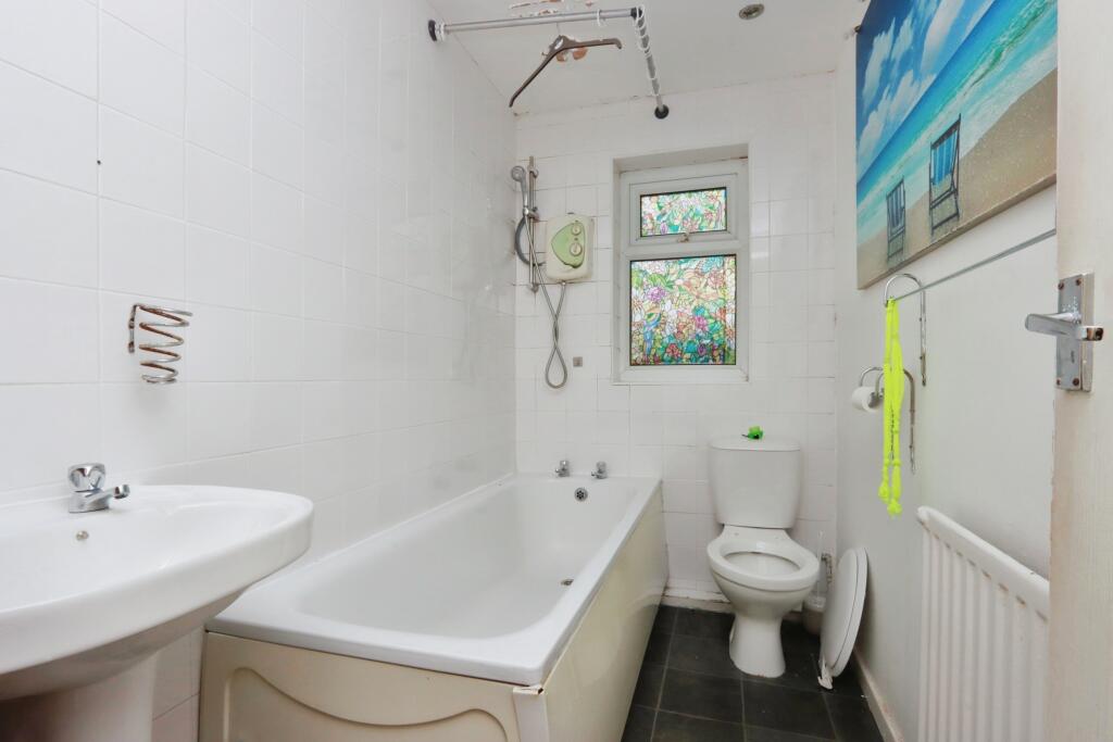 2 bed End of Terrace
