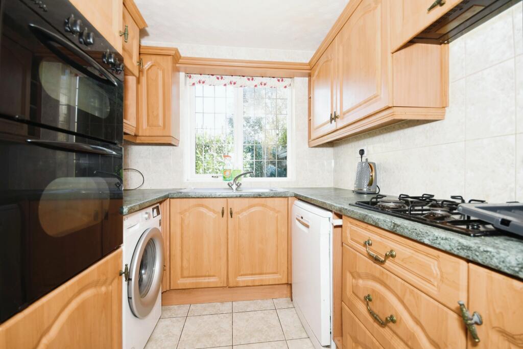 2 bed Semi-Detached