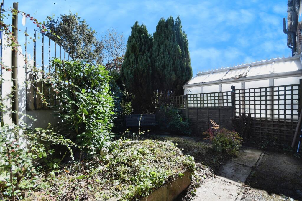 2 bed Semi-Detached