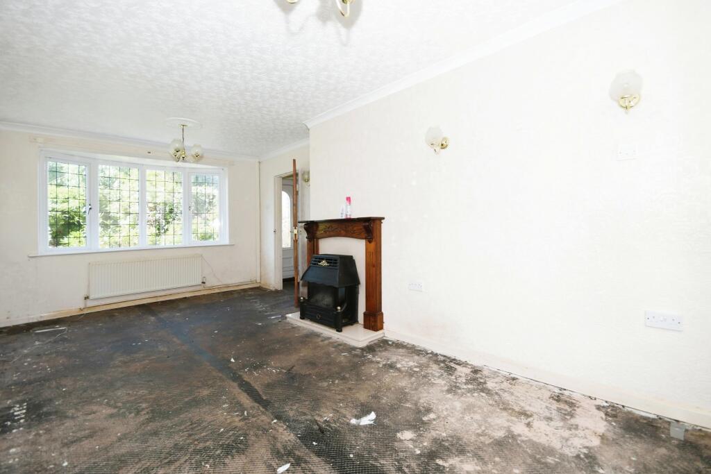 2 bed Semi-Detached