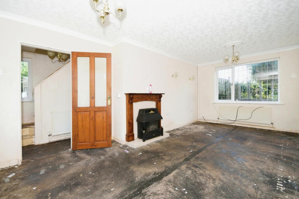 2 bed Semi-Detached