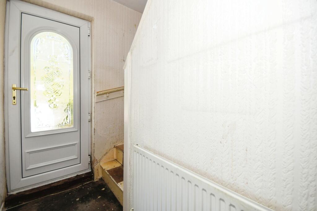 2 bed Semi-Detached