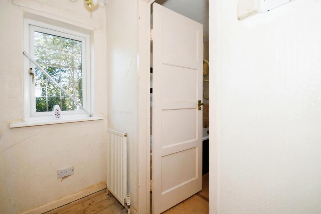 2 bed Semi-Detached