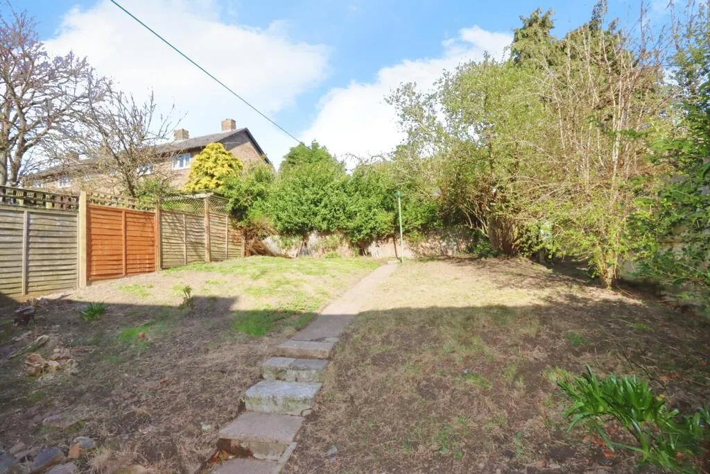 3 bed End of Terrace