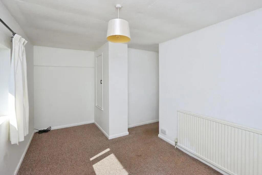 3 bed End of Terrace