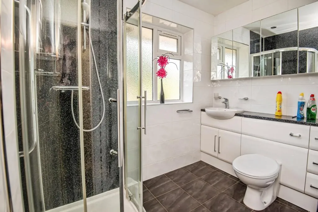 3 bed Detached