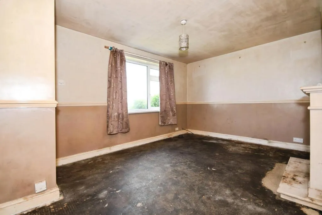 2 bed Semi-Detached