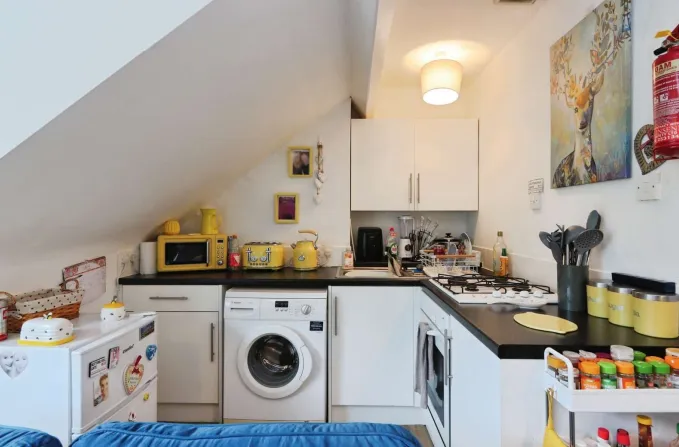 3 bed End of Terrace