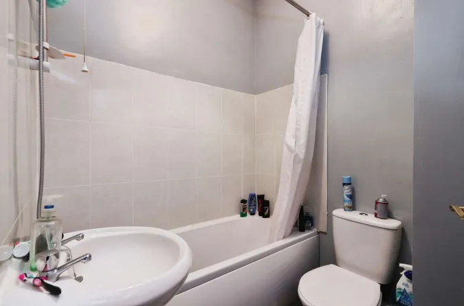 3 bed End of Terrace