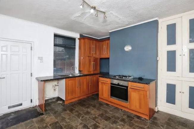 3 bedroom property for sale in Woodhouse Road, Sheffield, South Yorkshire, S12 - Offers in excess of £90,000