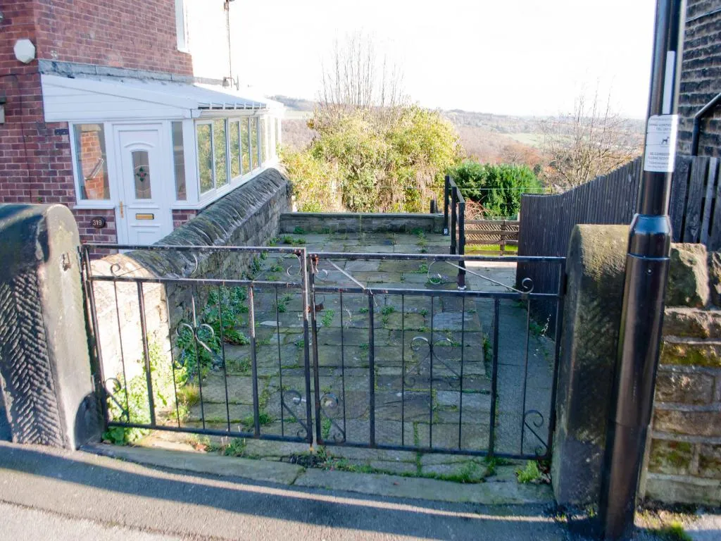 3 bed End of Terrace