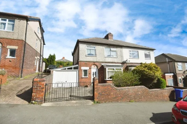 3 bedroom property for sale in Truswell Road, Sheffield, South Yorkshire, S10 - Guide price £230,000
