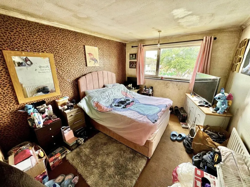 3 bed End of Terrace