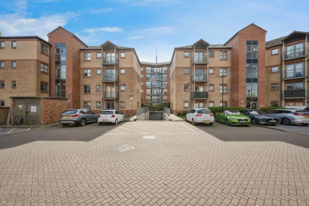2 bed Apartment