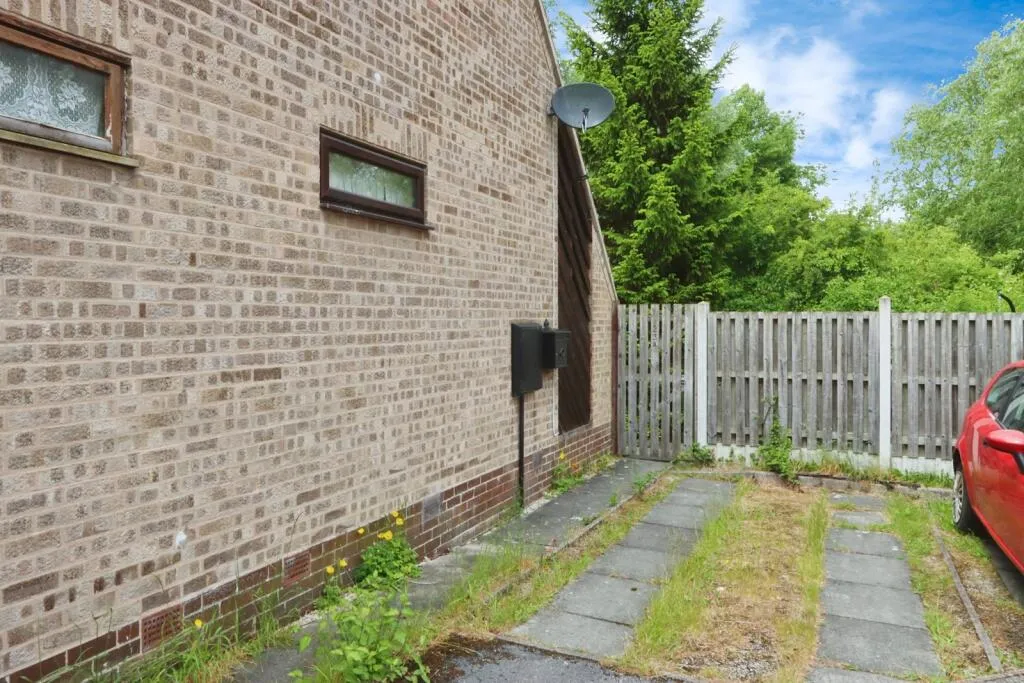 1 bed Town House