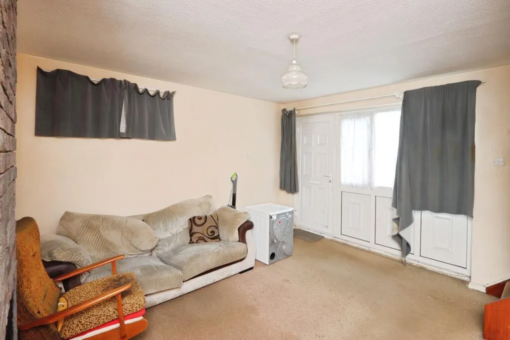 1 bed Town House