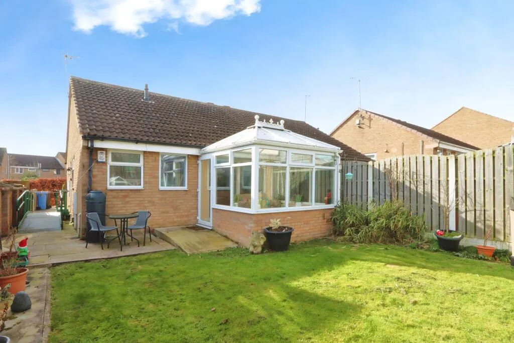 2 bed Semi-Detached Bungalow