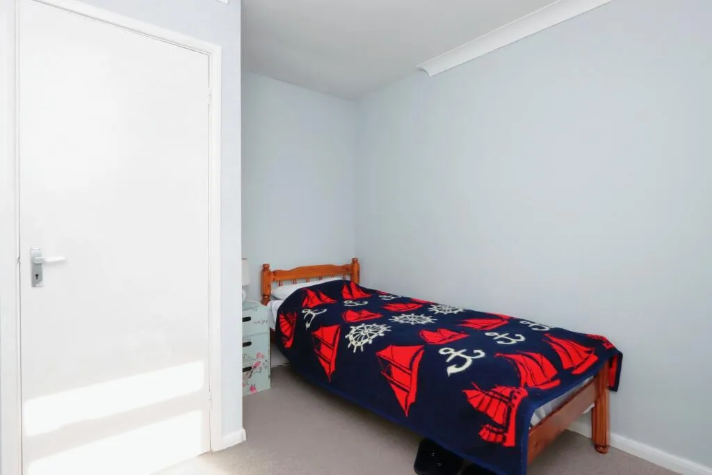 2 bed Semi-Detached Bungalow