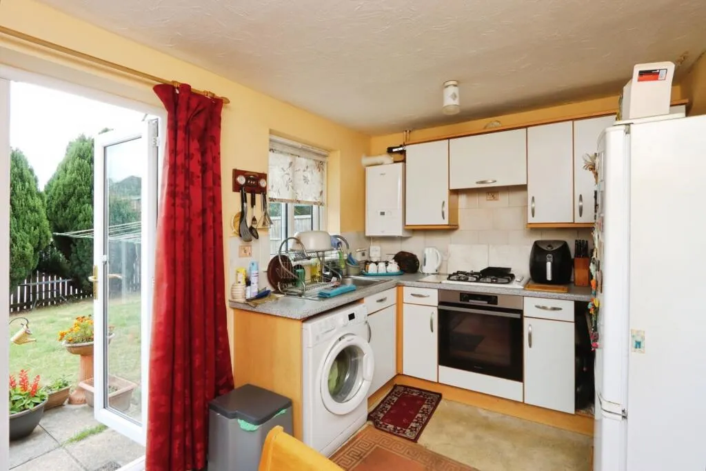 2 bed Semi-Detached