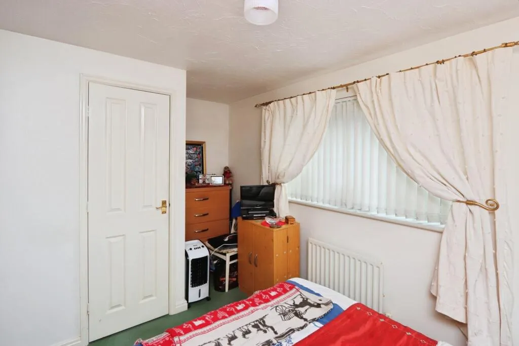 2 bed Semi-Detached