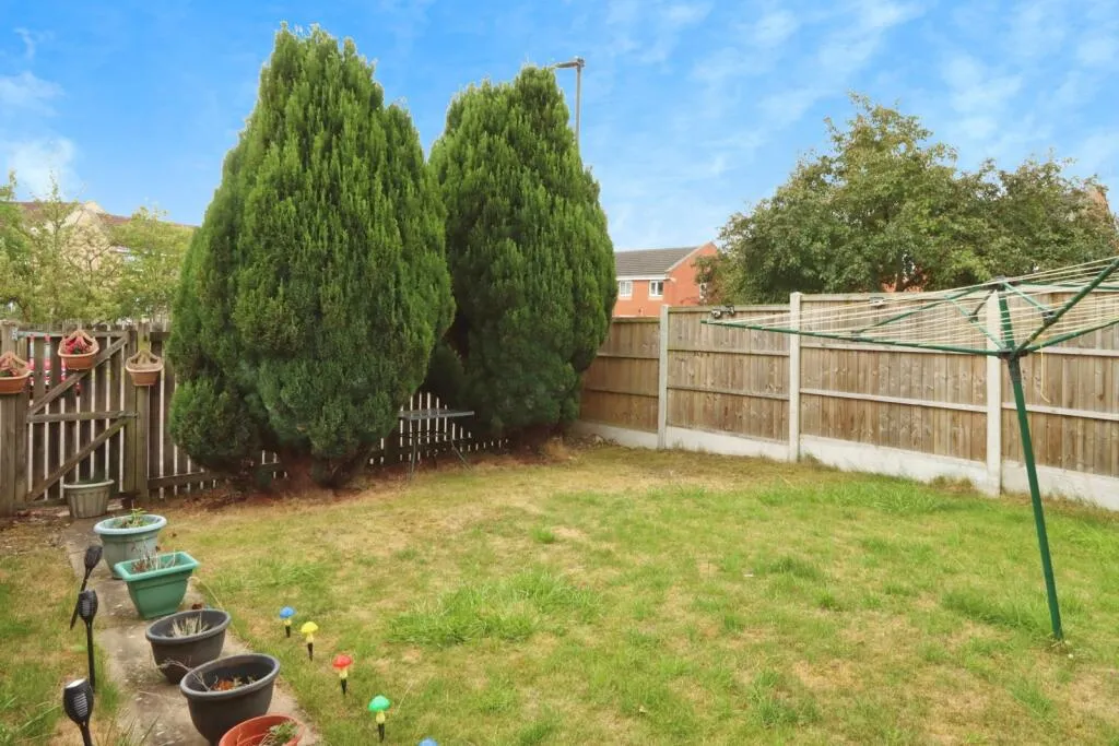 2 bed Semi-Detached