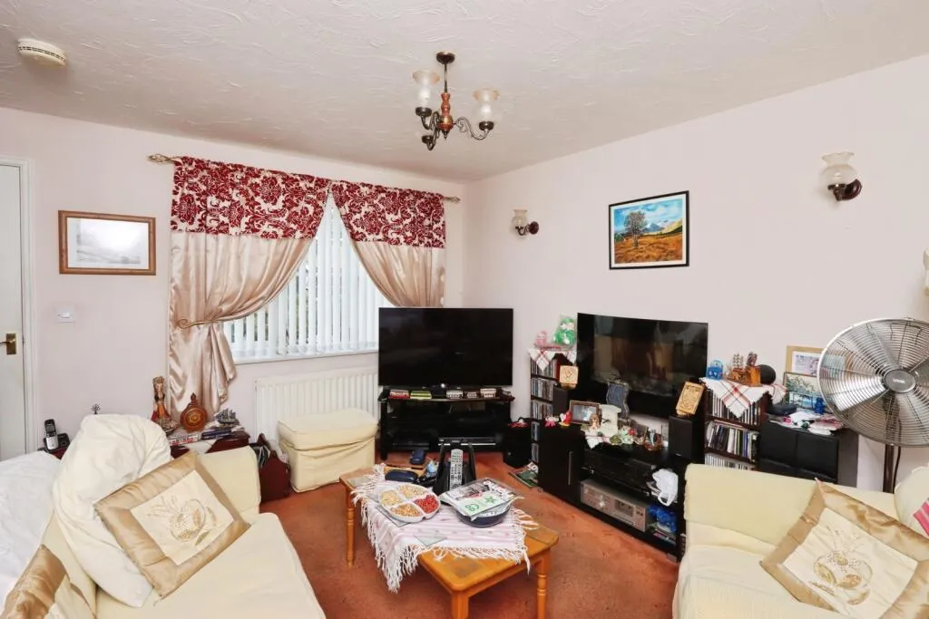 2 bed Semi-Detached